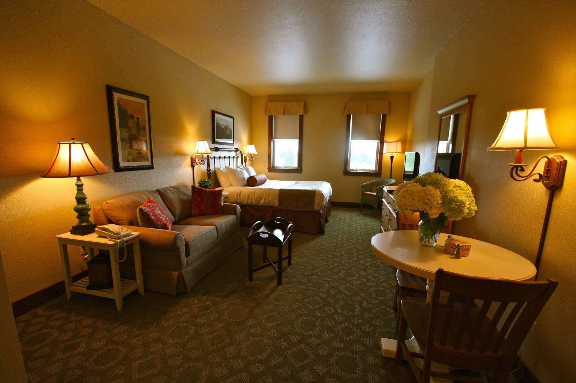 Homestead Resort Lynden エクステリア 写真